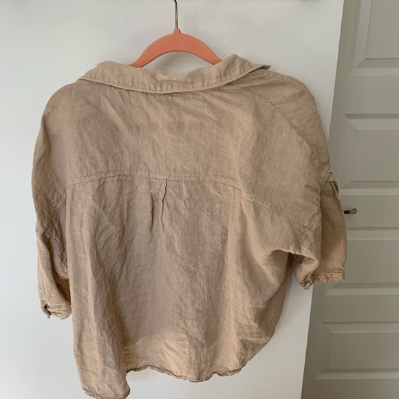 Zara Tops Zara Tortoise Cropped Button Up Poshmark